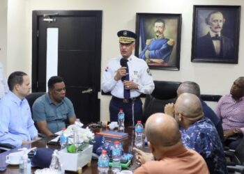 Director de la PN sostiene reunión con mandos de la DICRIM 