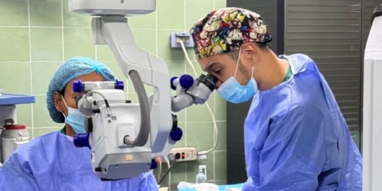 Hospital Salvador B. Gautier realiza con éxito su primer trasplante de córnea