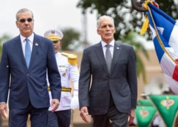 Abinader recibe en el Palacio Nacional al presidente de Honduras Nasry Asfura Zablah