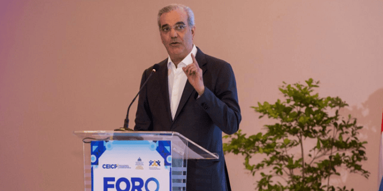 Abinader destaca que Ley 47-25 de Contrataciones Públicas marca nueva etapa de transparencia y eficiencia en las compras del Estado