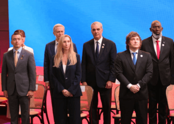 Presidente Abinader concluye agenda en Colombia