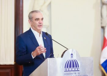 Presidente Abinader lanza Eficompras, primera tienda virtual del Estado dominicano