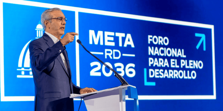 Presidente Abinader participa en primer Foro Meta RD 2036 que busca impulsar el crecimiento económico