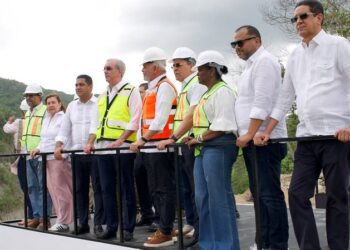 Presidente Abinader supervisa avances en la presa de Guaigüí