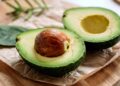 El aguacate cambia su sexo cada día y científicos por fin descubren por qué