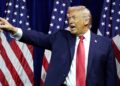 «Que me bese el culo»: Fuerte agarrón entre jefe provincial canadiense y Trump en plena guerra comercial