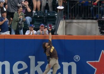 ¿Será este robo de grand slam de Tatis Jr. la mejor jugada de su carrera?