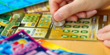Un boleto de lotería de EE.UU. gana el premio mayor de 1.000 millones de dólares