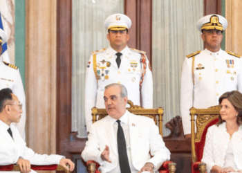 Presidente Abinader recibe cartas credenciales de nueve nuevos embajadores