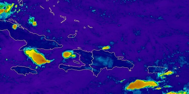 Onda tropical generará algunos aguaceros en la tarde