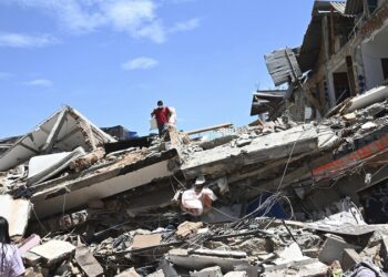 Colombia eleva a 285 la cifra de víctimas mortales tras el devastador terremoto