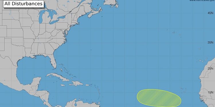 Onda tropical se desplazará el martes por la costa oeste de África