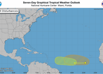 Perturbación atmosférica se mueve a través del Atlántico tropical