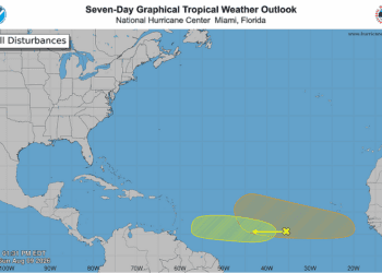 Onda tropical provoca aguaceros y tormentas eléctricas en las Islas de Cabo Verde