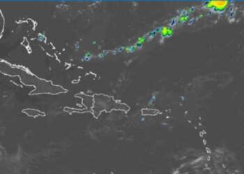 Onda tropical y vaguada generarán aguaceros, tronadas y ráfagas de viento
