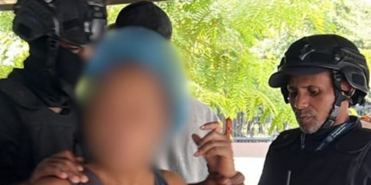 DGM detiene a 24 haitianos indocumentados durante operativos en comercios chinos