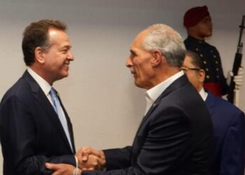 Presidente de Honduras llega a República Dominicana para una visita oficial