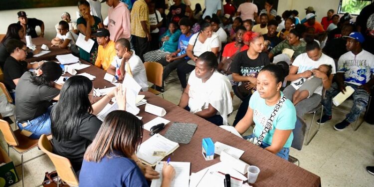 JCE benefició a 1.762 ciudadanos en Bajos de Haina
