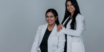 Healthy Smile Foundation: una iniciativa para devolver la sonrisa y la dignidad a los adultos mayores