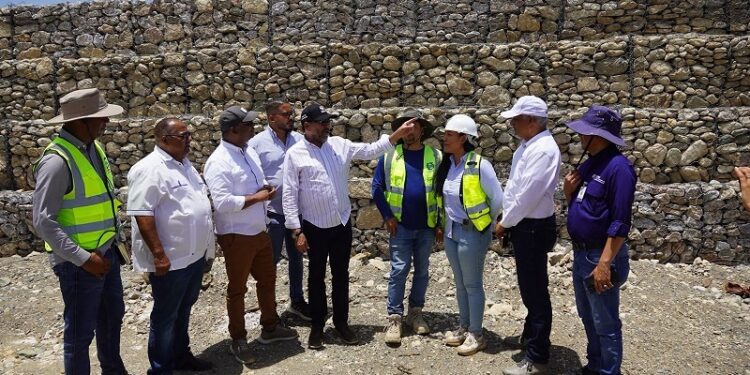 Gobierno adjudica RD$420 millones para obras hidráulicas en Puerto Plata y Espaillat