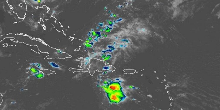 Onda tropical y vaguada producirán aguaceros y tormentas eléctricas en varias provincias