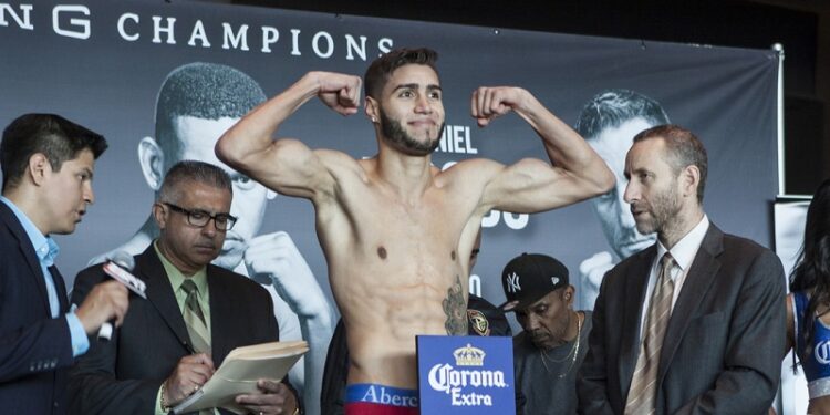 Fallece el boxeador Prichard Colón: así fue el golpe ilegal que lo dejó en estado vegetativo (VIDEO)