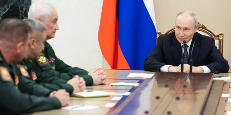 Putin nombra a cargos clave en el mando de las Fuerzas Armadas