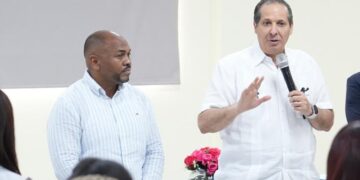 Ministro Víctor Atallah destaca reducción de 82% de los casos de malaria en Azua