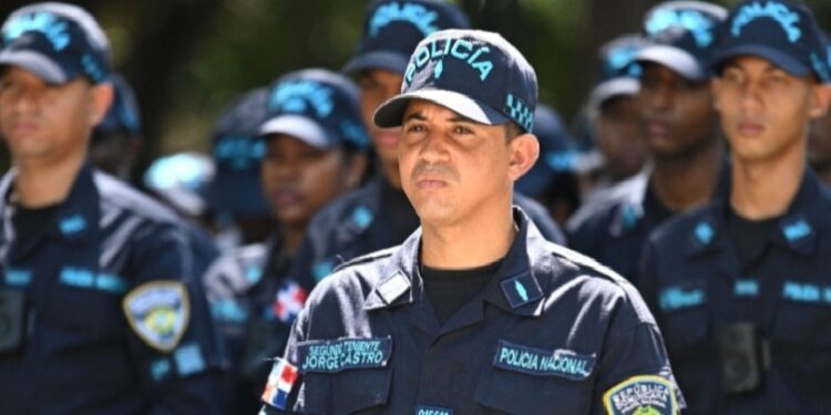 Policía Nacional refuerza patrullaje preventivo en el Departamento C-6 y puntos estratégicos del Distrito Nacional
