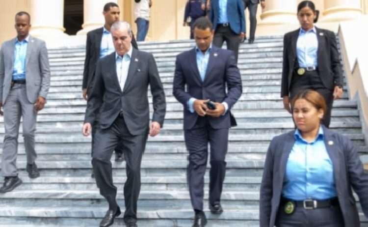 Presidente Abinader felicita al país por respaldo al Simulacro Nacional 