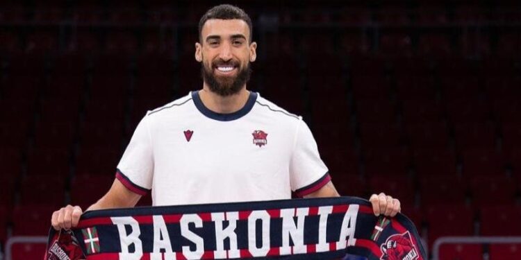 El dominicano Chris Duarte, nuevo jugador de Baskonia, dice que «nunca» dudó de su talento