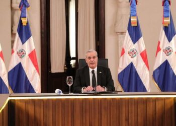 Tasa de pobreza monetaria bajó 2.9 puntos este año con respecto a 2025