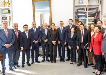 Presidente Abinader participa en Diálogo sobre Inteligencia Artificial del BID