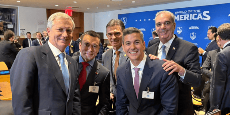 Abinader y otros mandatarios participa en encuentro de la iniciativa Escudo de las Américas, encabezado por Trump