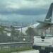 VIDEO: Avión de carga se accidenta en el aeropuerto de Miami con llamas visibles en el aire