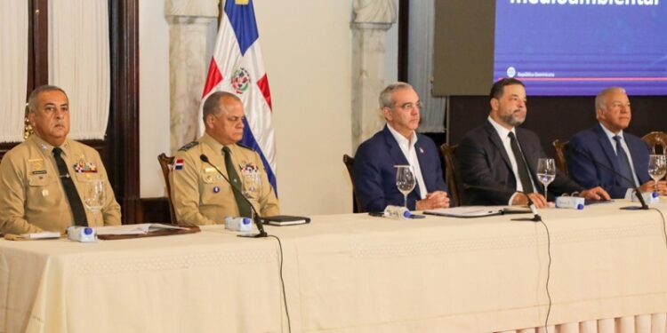 Gobierno califica de terroristas medioambientales a aquellos que afecten los parques nacionales