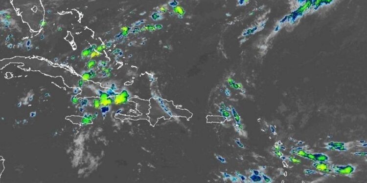 Onda tropical y vaguada provocarán aguaceros en varias provincias