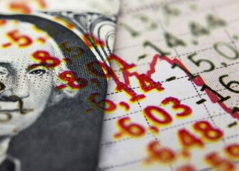 La Reserva Federal de EE.UU. desafía a Trump y sube las tasas de interés por primera vez en 3 años