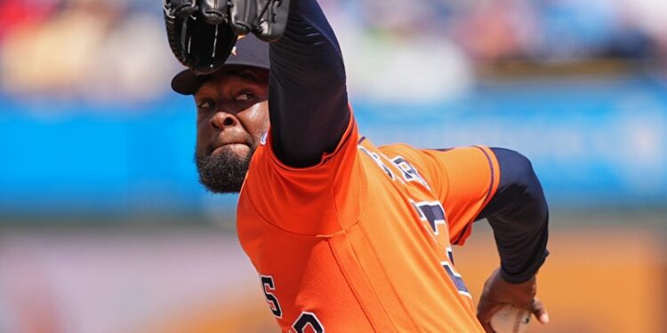 Javier les dio malos recuerdos a Filis con otra brillante salida y Astros triunfaron en Filadelfia