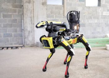 Sistema 9-1-1 presenta su respuesta con robots, drones e inteligencia artificial