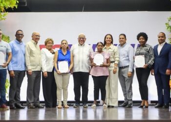 Promipyme entrega RD$180 millones en créditos a 900 emprendedores de Santo Domingo Norte