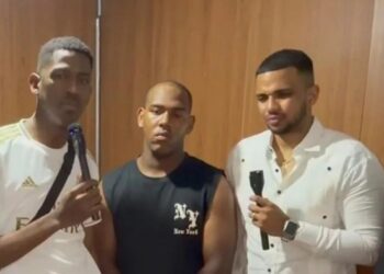 Se entrega a la Policía vinculado al asalto en la residencia del cantante «Julián Oro Duro