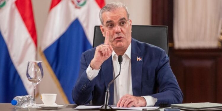 Abinader: “Todo el que cometa un acto criminal, lo vamos a capturar”