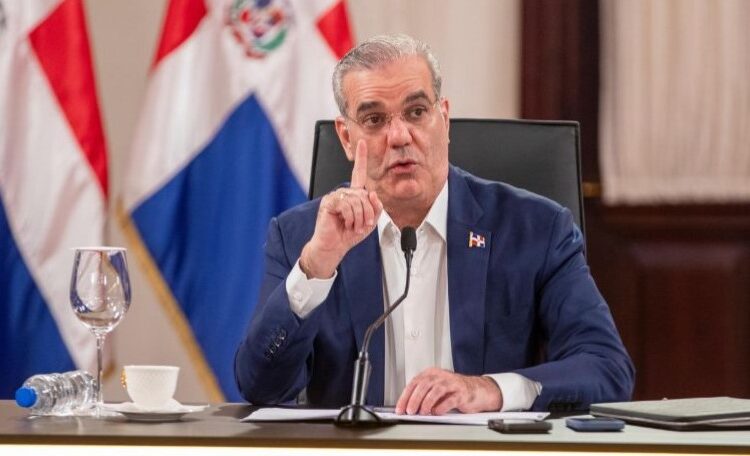 Abinader: “Todo el que cometa un acto criminal, lo vamos a capturar”