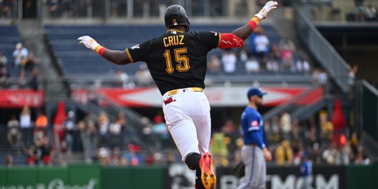 Cruz se une a Barry Bonds y Andrew McCutchen en los anales de los Piratas
