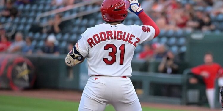 A sus 19 años, Rainel Rodríguez sigue arrasando en la sucursal Doble-A de Cardenales