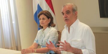 Presidente Abinader anuncia ampliación a cuatro carriles de la carretera hacia Licey al Medio