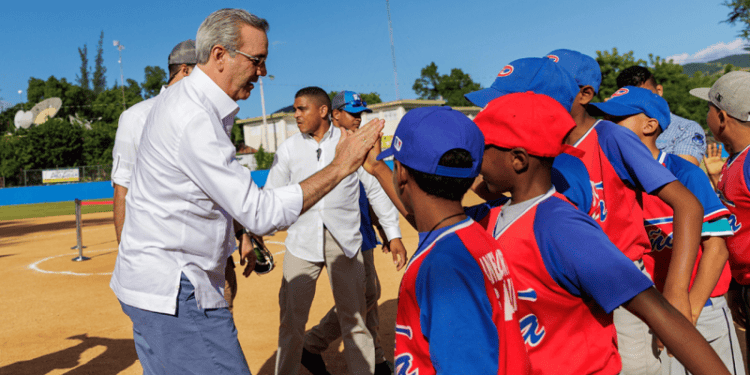 Presidente Abinader inaugurará este jueves Complejo Educativo y Deportivo Pedro Martínez en Manoguayabo