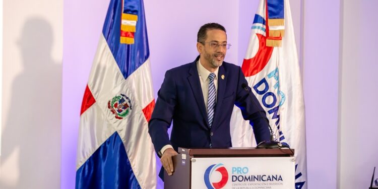 Exportaciones dominicanas suman US$10.563.2 millones en enero-agosto de 2026