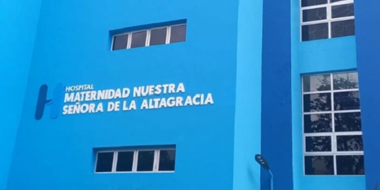 Maternidad La Altagracia asegura paciente que denunció embarazo gemelar dio a luz a un solo bebé